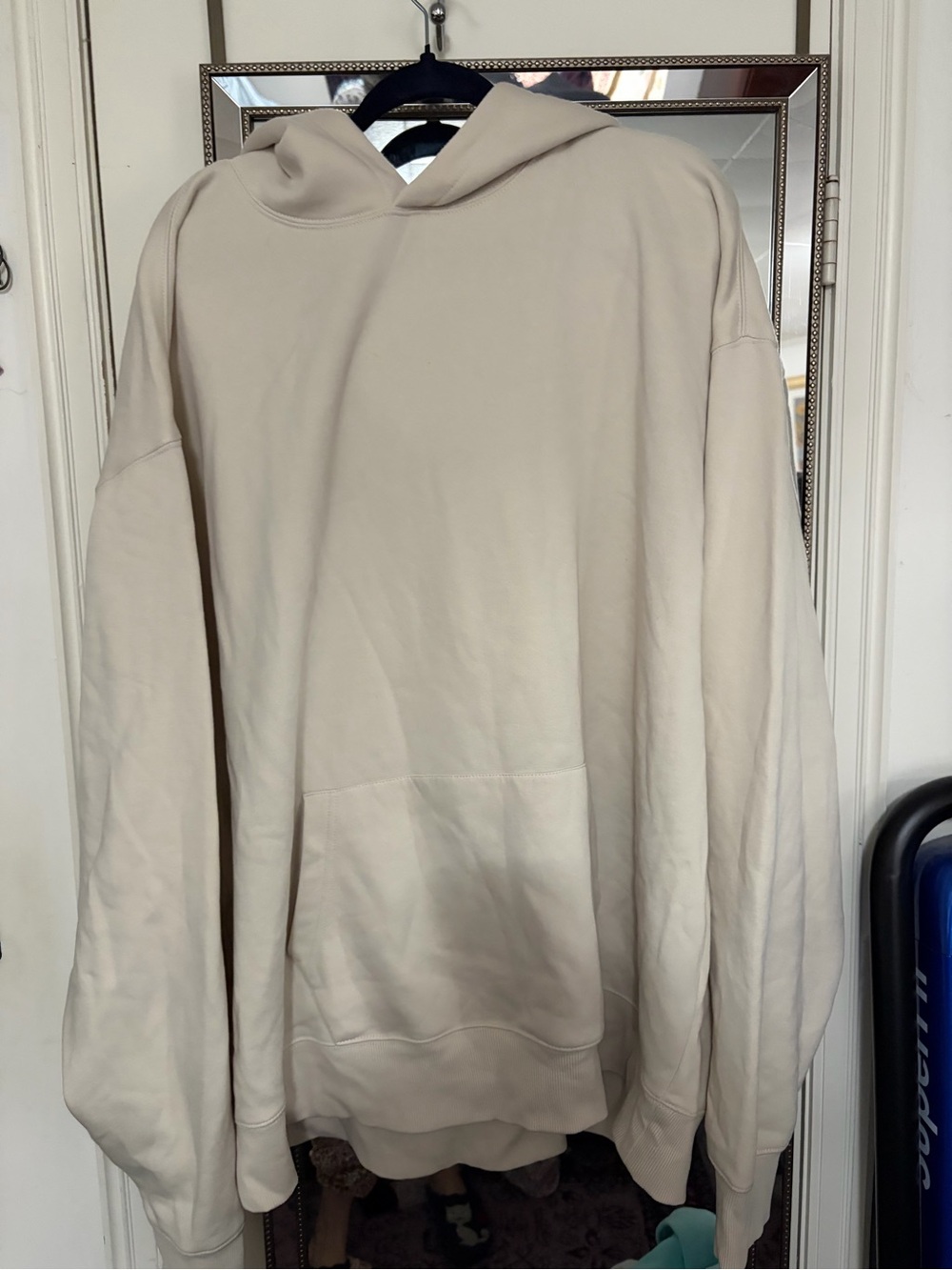 Old Navy Men's Hooded Pullover Sweatshirt in Light Beige
